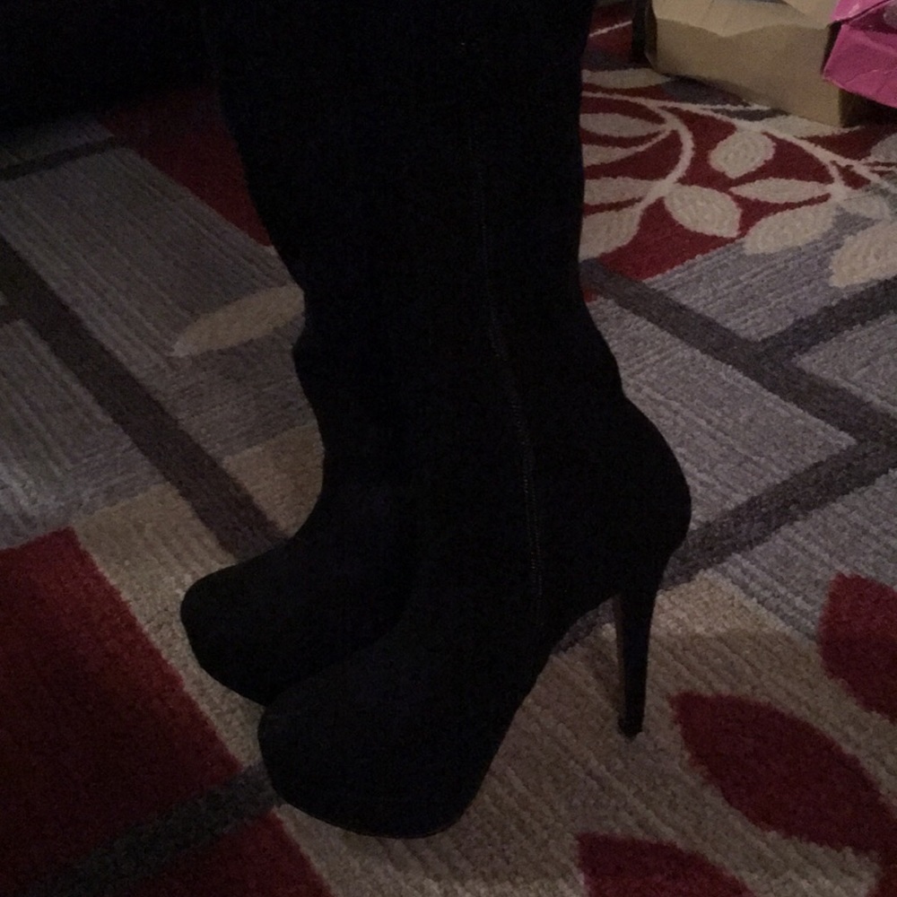 Thigh high boots NWT